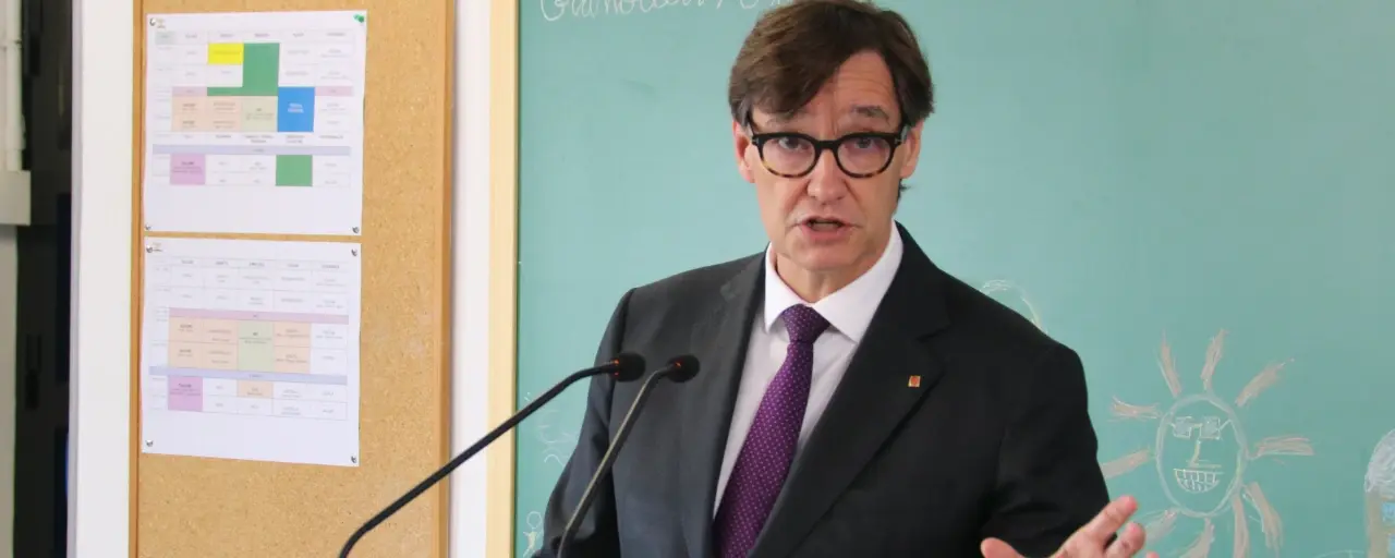 Illa demana als mestres que "respectin" el dret a l'educació i anuncia un programa per fer front a la calor a les aules