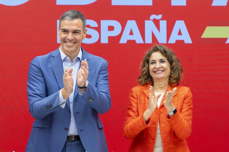Sánchez diu que els catalans han votat "obrir un temps nou" amb Illa: "Serà beneficiós per tot Espanya"